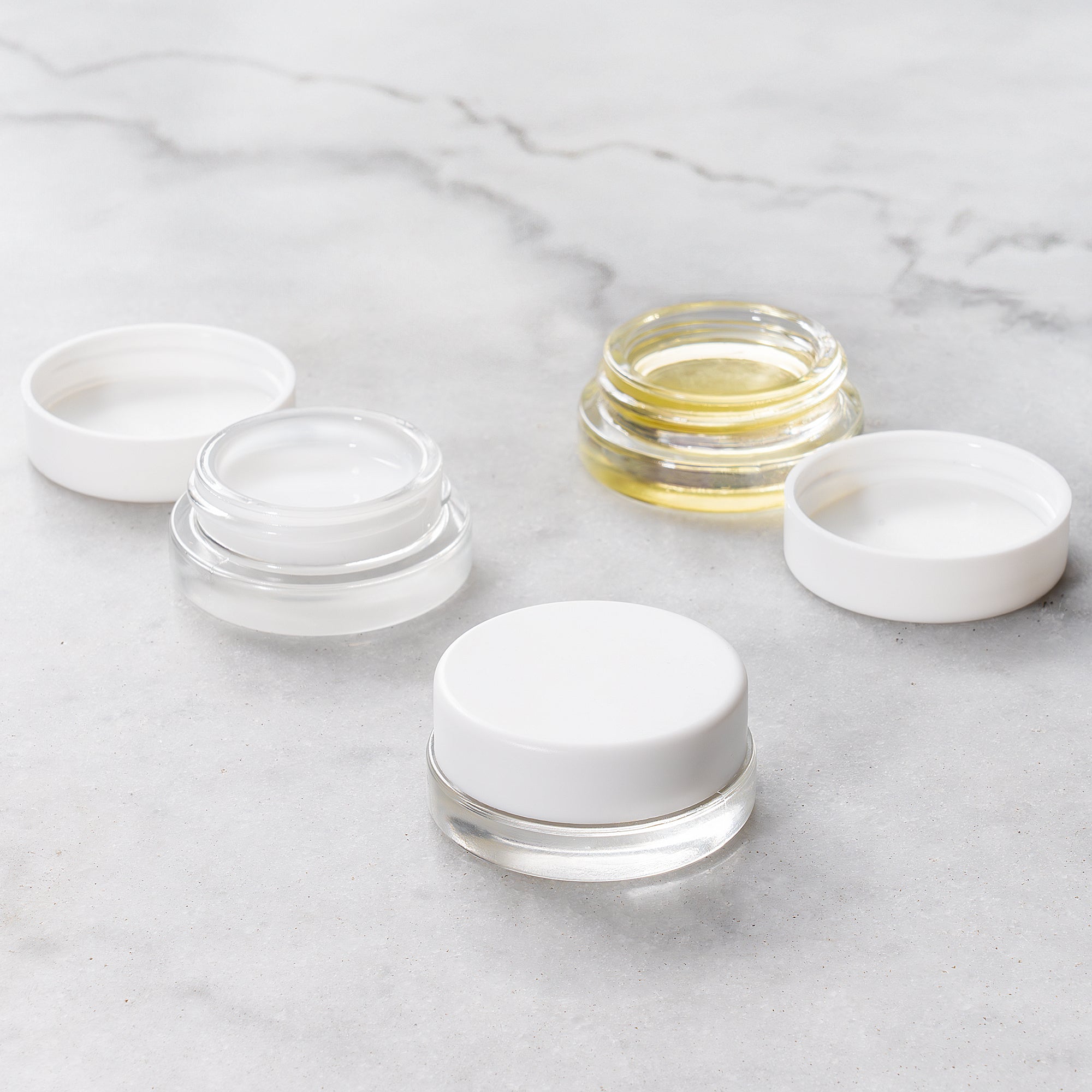 (90 Pack) 7ml Low Profile Clear Glass Jars with White Lids
